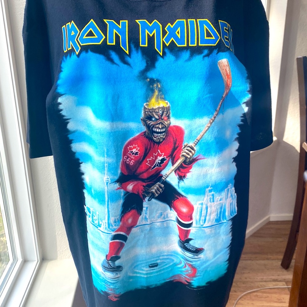 🤘2008 IRON MAIDEN Rare Canadian Tour shirt - Picture 4 of 9